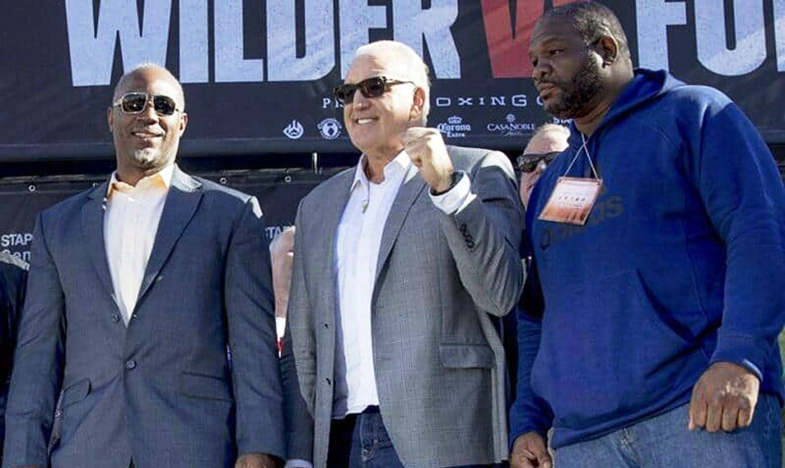 前拳击冠军里迪克-鲍称自己还想打刘易斯:我只是不喜欢他_鲍说