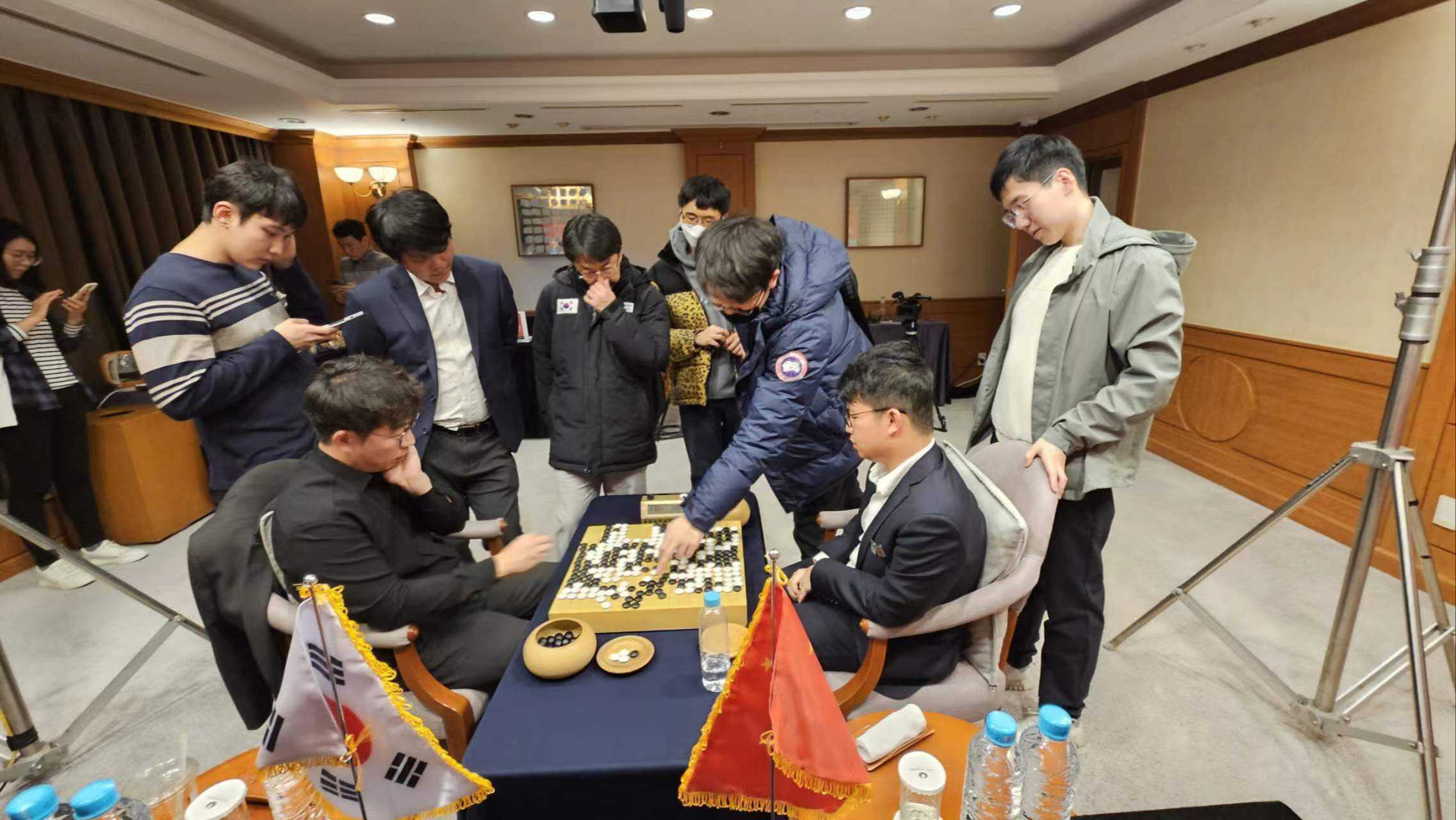 农心杯第5局 谢尔豪稳胜半目 豪取四连胜_元晟_团体_阶段