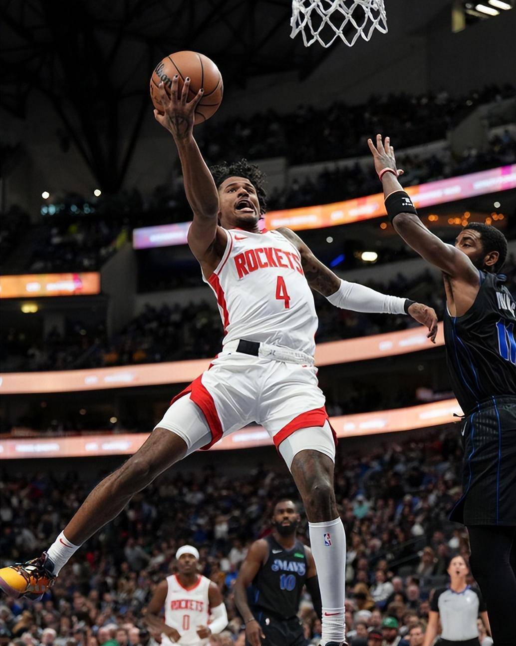 小约基奇31分领星哨,吴帅不满12次失误_命中_比赛_乌度卡