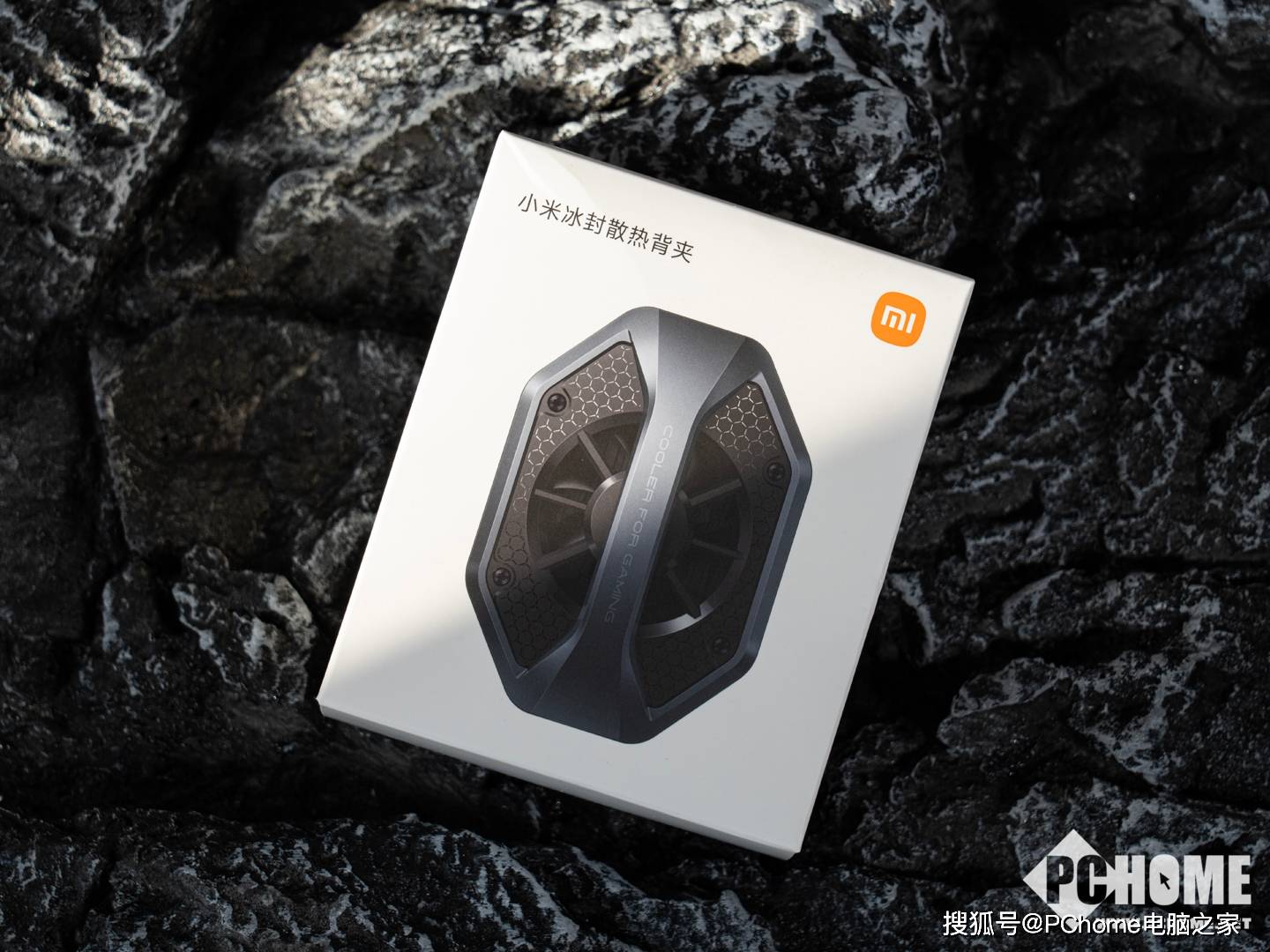 小米冰封散热背夹图赏:多种rgb灯效实现高能散热_手机_制冷_冷凝