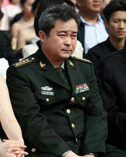 如今已经55岁的祝新运担任中国人民解放军八一电影制片厂演员剧团的