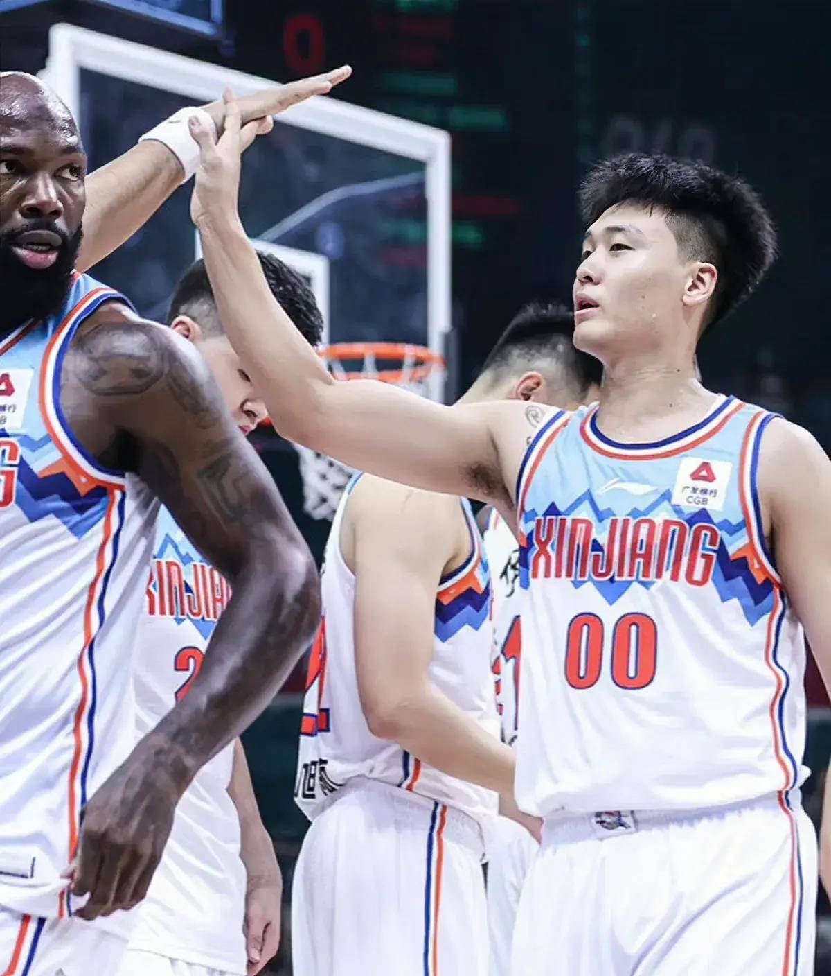 辽粤2人在内,徐杰迎来帮手,赵睿已康复_周琦_助攻_状态