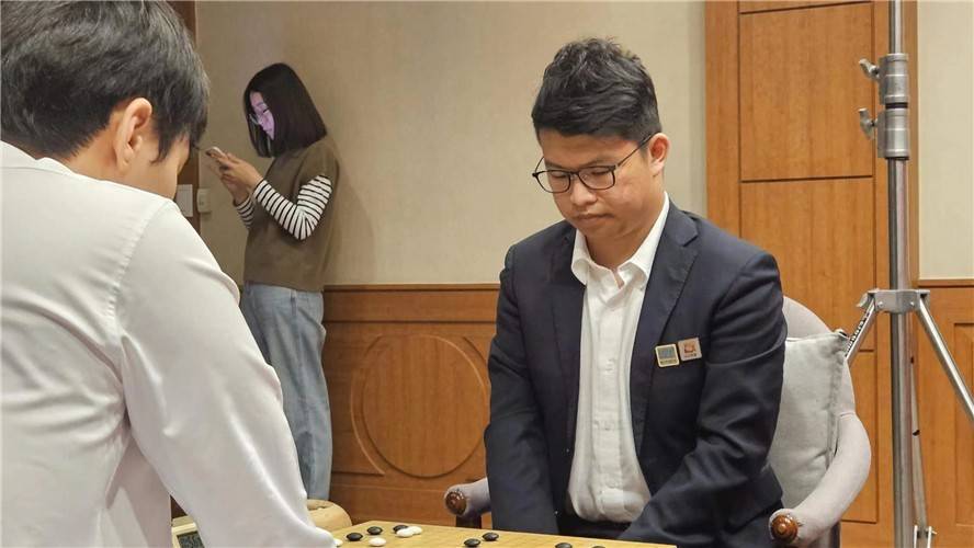 农心杯谢尔豪击败朴廷桓获六连胜 韩国队仅剩申真谞_团体_阶段_日本队