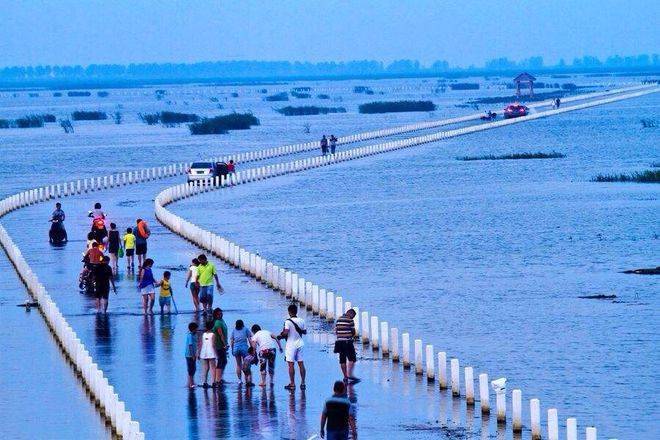 鄱阳湖景区位于江西省上饶市鄱阳县双港镇鄱阳湖国家湿地公园_长江