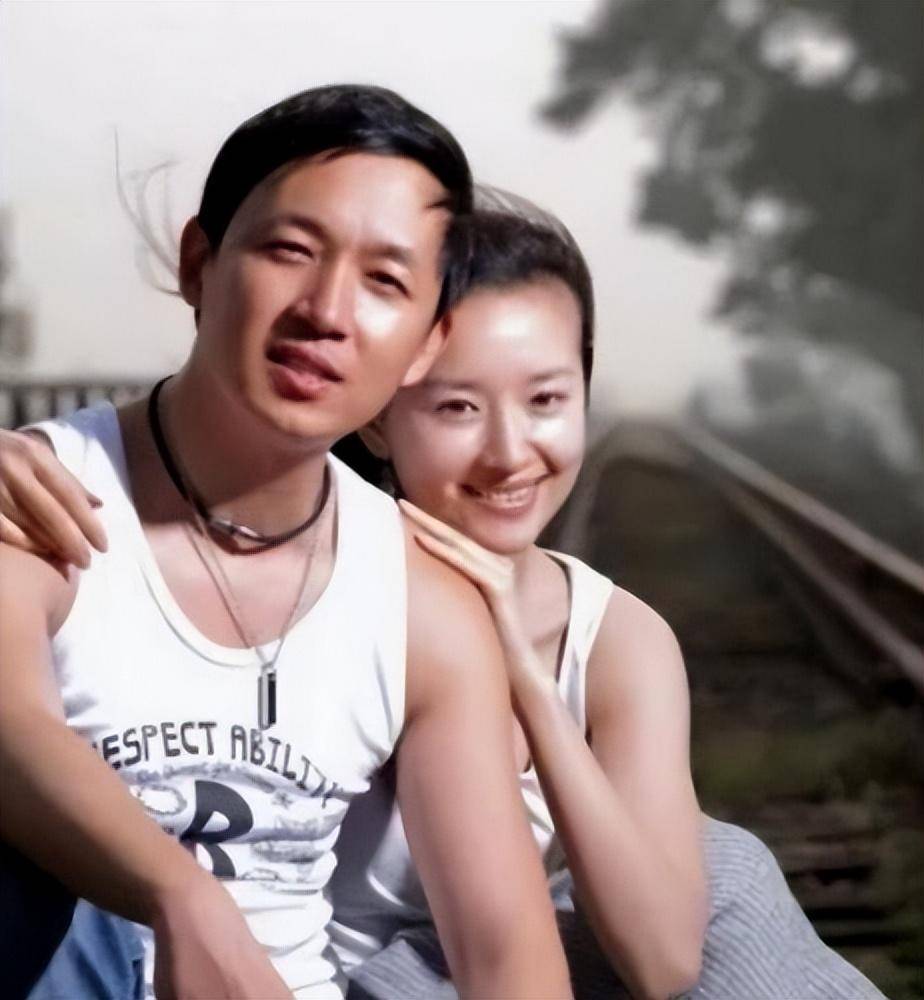 可随着时间的推移,董洁与潘粤明为了共同婚生子"顶顶"决定在今年9月份