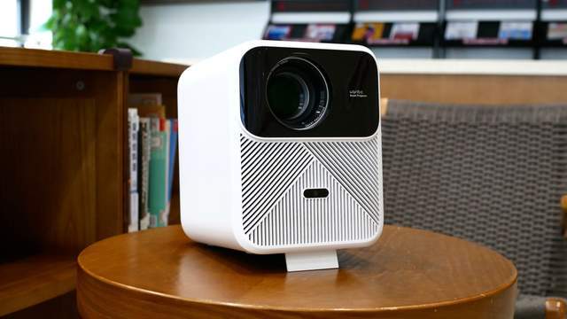 更好看,更好听的万播M1 Pro投影仪来了,年轻人们冲吧!