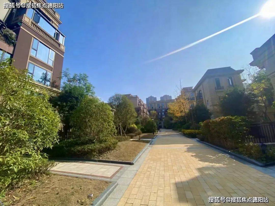 成都万锦城花千墅怎么样?万锦城花千墅值得买吗?楼盘详情/地址电话/预约看房_城市_深南大道_发展