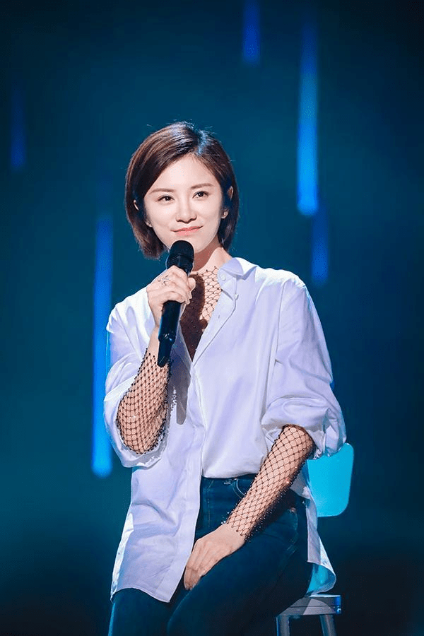 伊一:从湖南永州走出的著名主持人,男友在雾中迷路了_朱丹_观众_事业