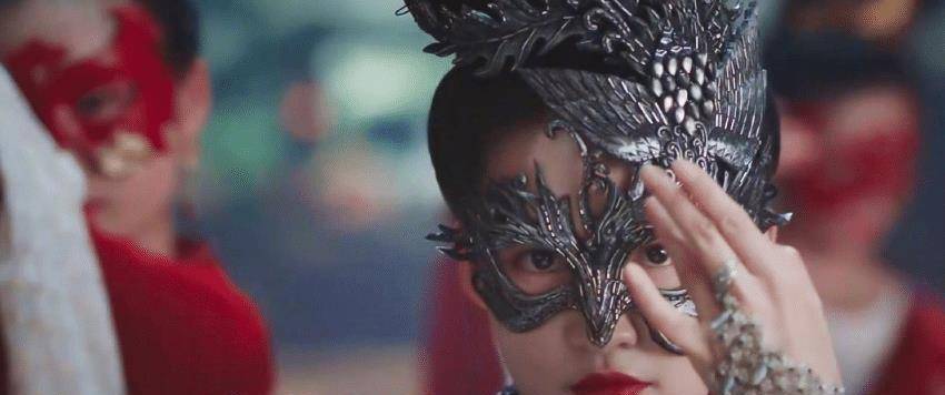 《锦绣南歌》将播,李沁凤凰面具造型英姿飒爽,将门侠女超带感_作品