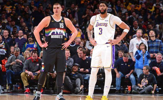 詹姆斯_加索尔_关系