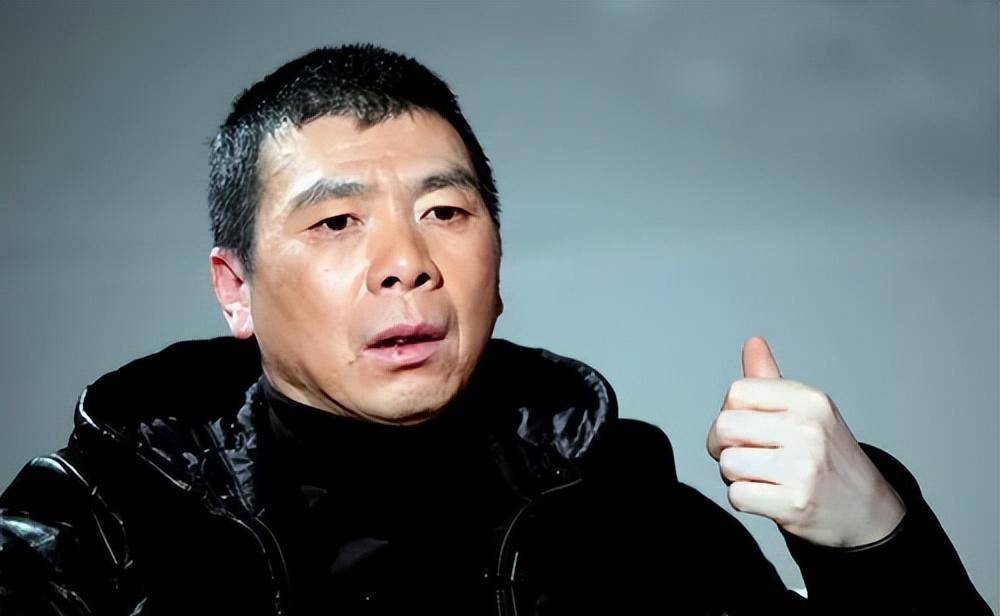 "自命不凡"的冯小刚,从百亿票房名导,也走到了今天_徐帆_王朔_观众