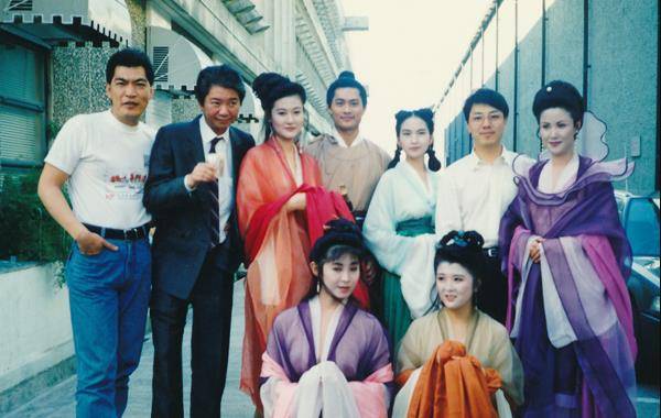 了《聊斋艳谭Ⅲ之灯草和尚》、《花街狂奔》、《奸魔》、《北妹传奇》、《剑奴》、《摧花神龙教》等数十部时