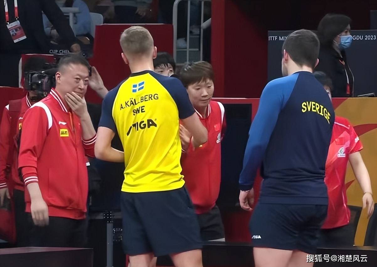 国乒8-0瑞典队,获开门红,现场掌声雷动,氛围拉满,刘国梁观战_孙颖莎
