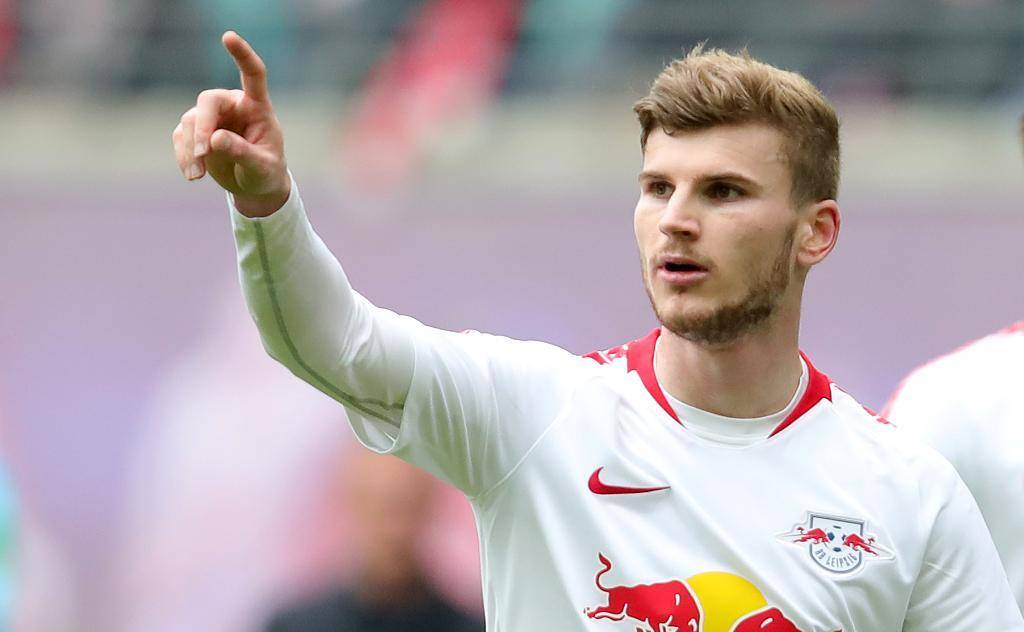 维纳尔从未拿到国家队的入场券;三是,维尔纳在切尔西很难称之为成功