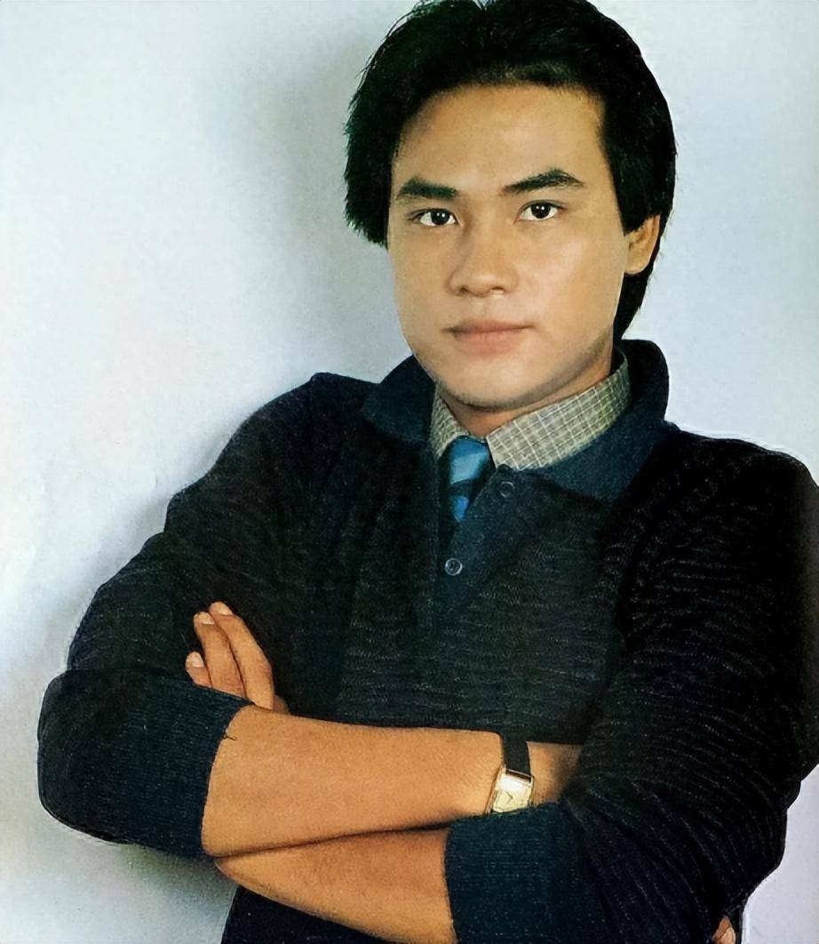 著名演员任达华:因爱不要孩子,50岁看到女儿时热泪盈眶_父亲_时候