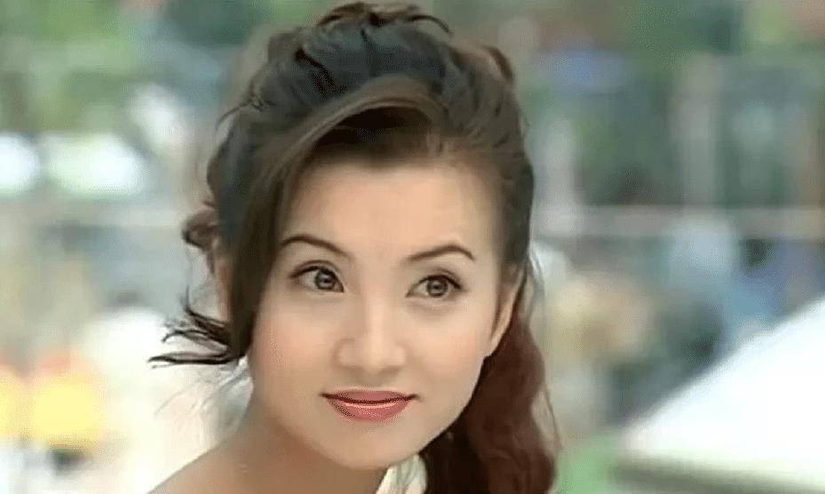 新版《粉红女郎》来袭,赵今麦跨次元,"男人婆"夏若妍认真的?