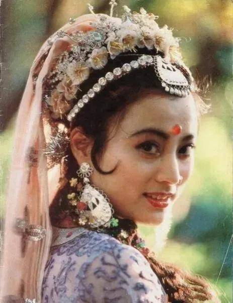 李玲玉,不顾家人反对,只要有喜就结婚,照样收获了爱情_男孩子_小时候