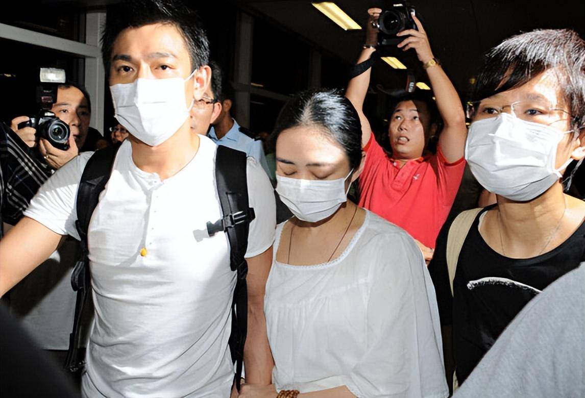 刘德华朱丽倩喻可欣:三人感情的最好结局,终于两不相欠各自安好_华仔