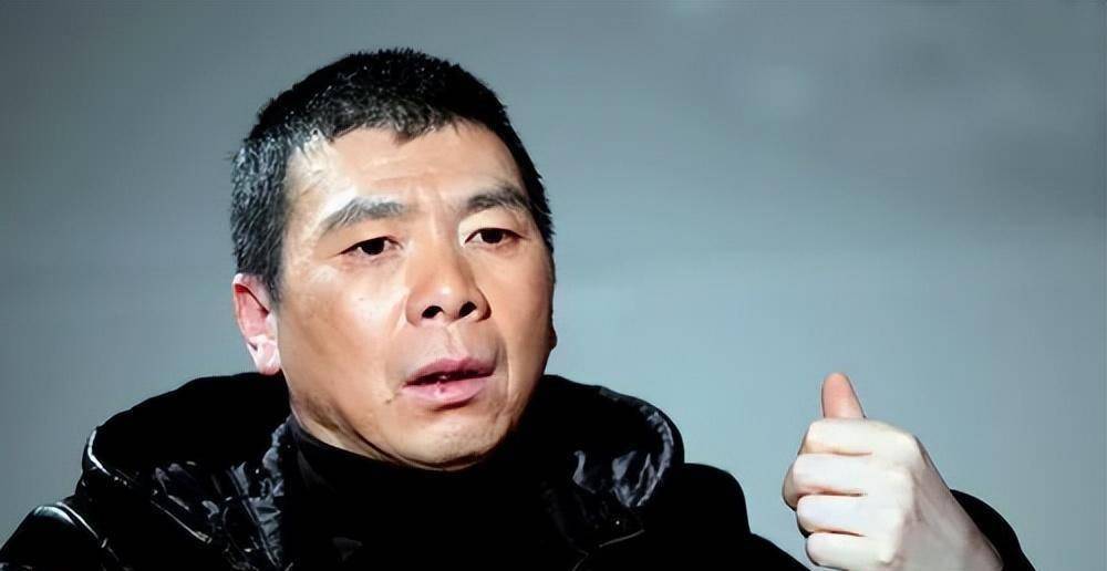 "自命不凡"的冯小刚,从百亿票房名导,也走到了今天_王朔_徐帆_电影