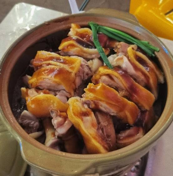 今日大雪 | 冬"添"美食,品尝暖烘烘的清远特色鸡煲吧!