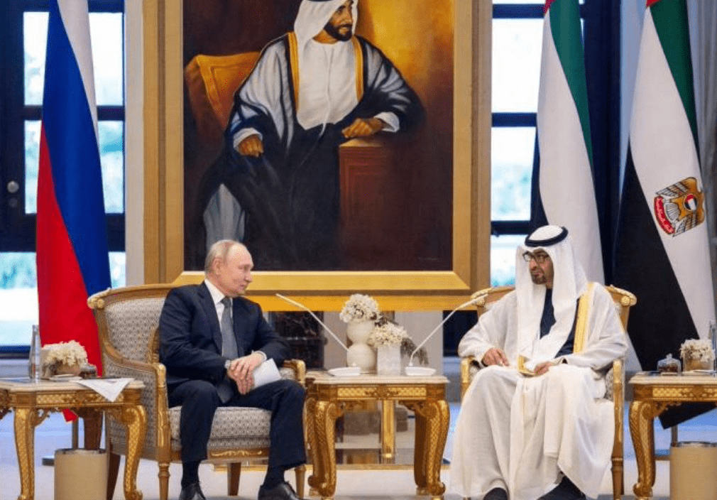 普京与阿联酋总统的个人关系很密切,俄罗斯与阿联酋之间的商业贸易