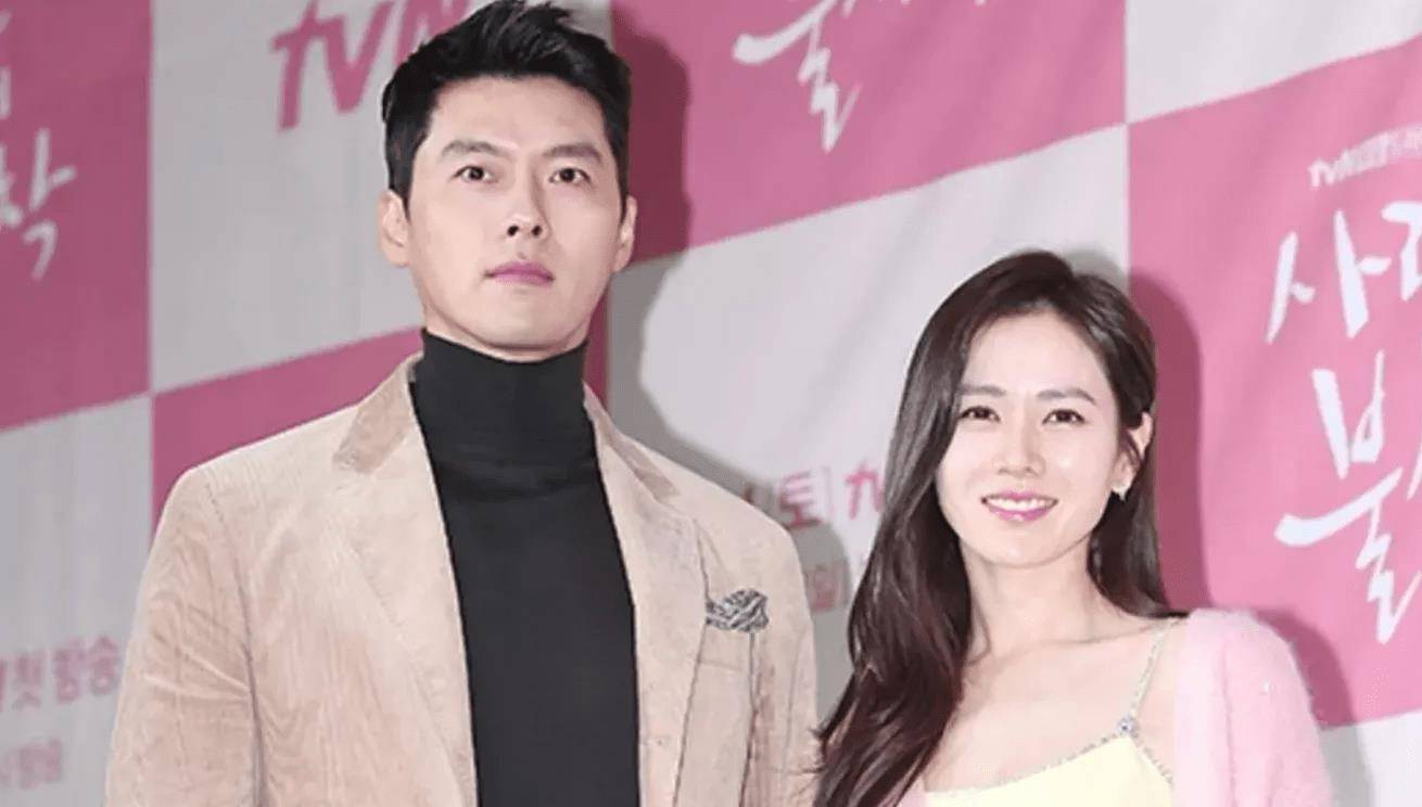 孙艺珍举办豪华婚礼,连换四套婚纱照,两人牵手甜笑像偶像剧_玄彬_恋情