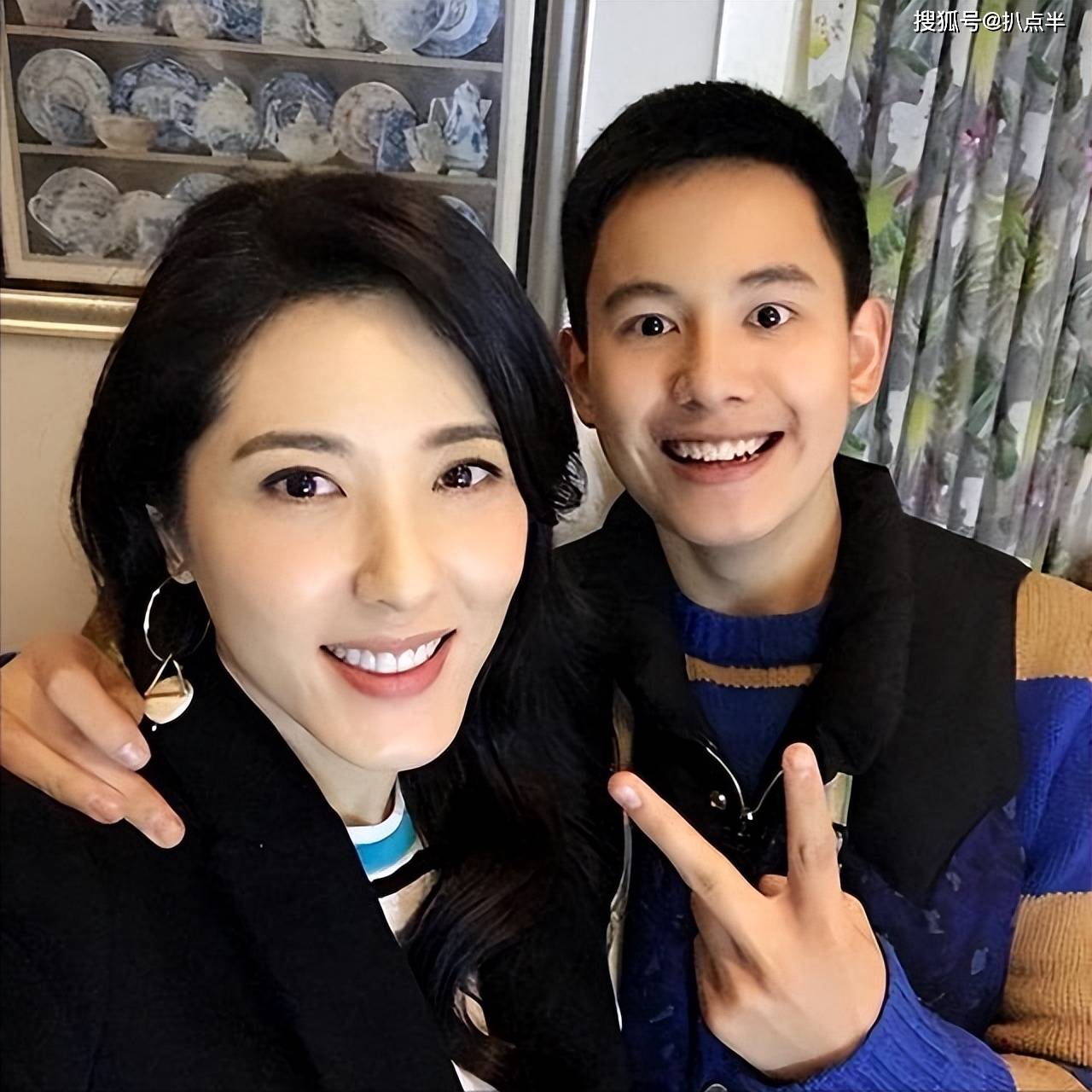 周迅演95小生母亲,喝彩不断:清醒的绝色大花们,不排斥任何角色_蒋勤勤