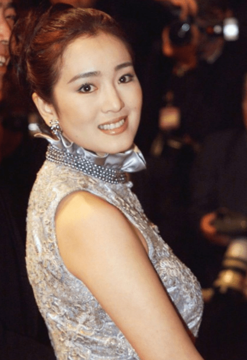 郝蕾一句话,扯下了刘晓庆最后一丝"体面"_角色_电影_女儿