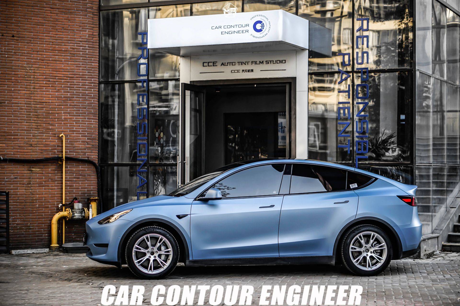特斯拉modely矩阵改色膜原力蓝,小众且富有质感_搜狐汽车_搜狐网