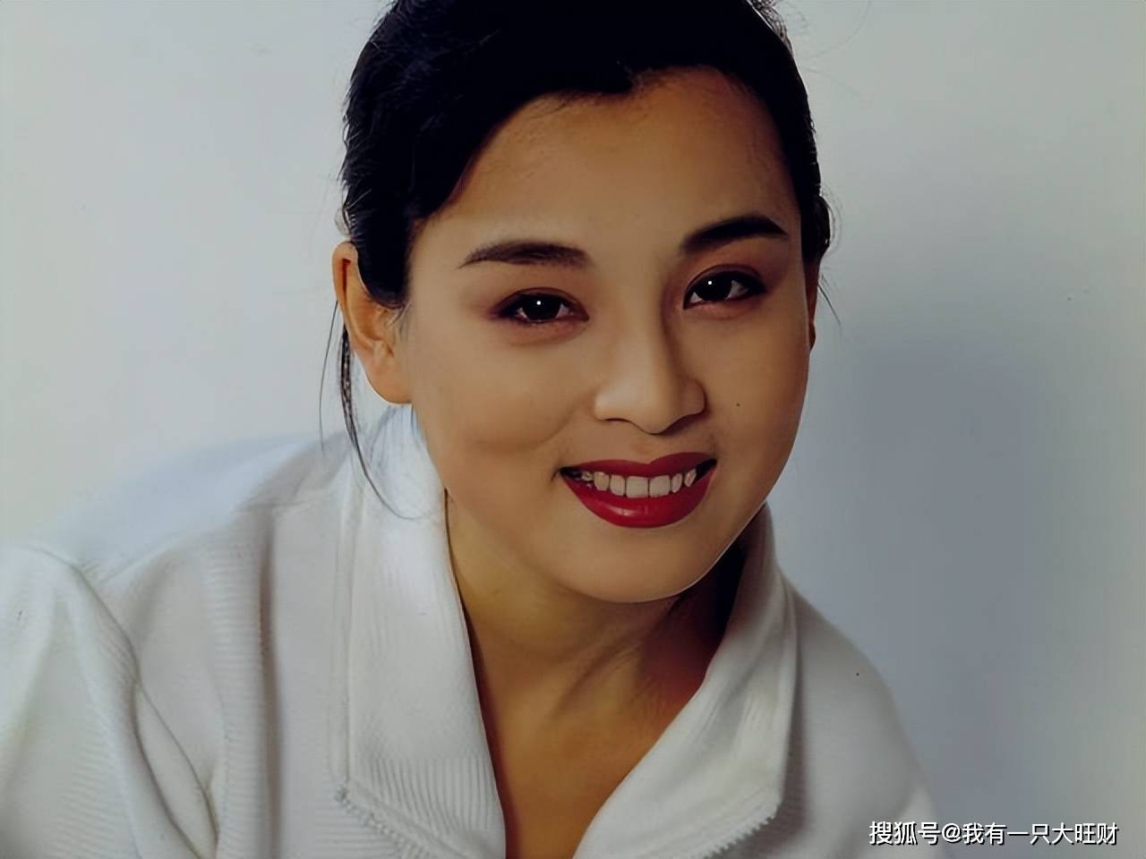 《我爱我家》,原来孟昭阳对贾小凡的痴情,也不过是见色起意_孟朝阳_孟