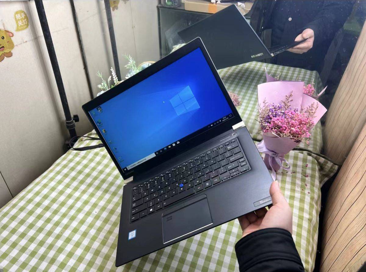 这三台14英寸洋垃圾笔记本,性价比横着走,又轻又便宜_机器_版本_办公