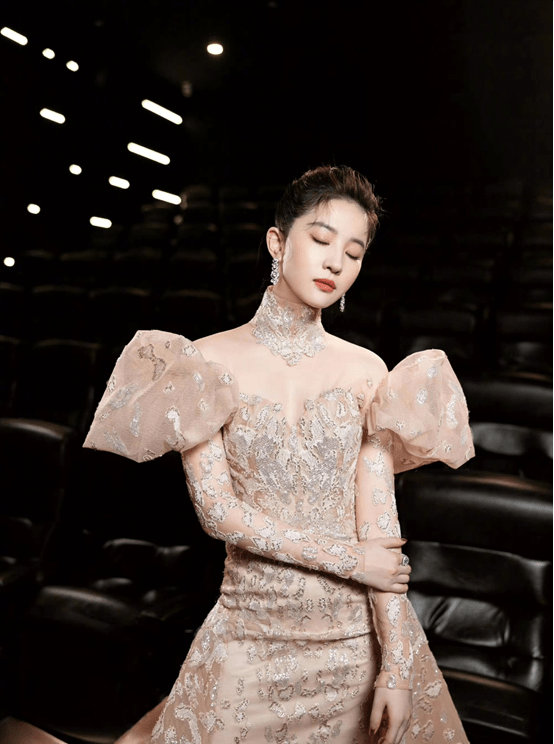 宋轶的黑头,万茜的眼袋,没了滤镜这些女星就"暴露"了_赵丽颖_何洁