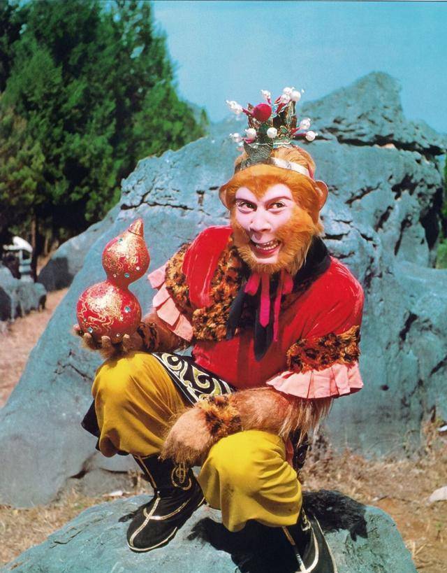 《西游记》真假美猴王中,假猴王也有一根金箍棒,这是怎么回事?