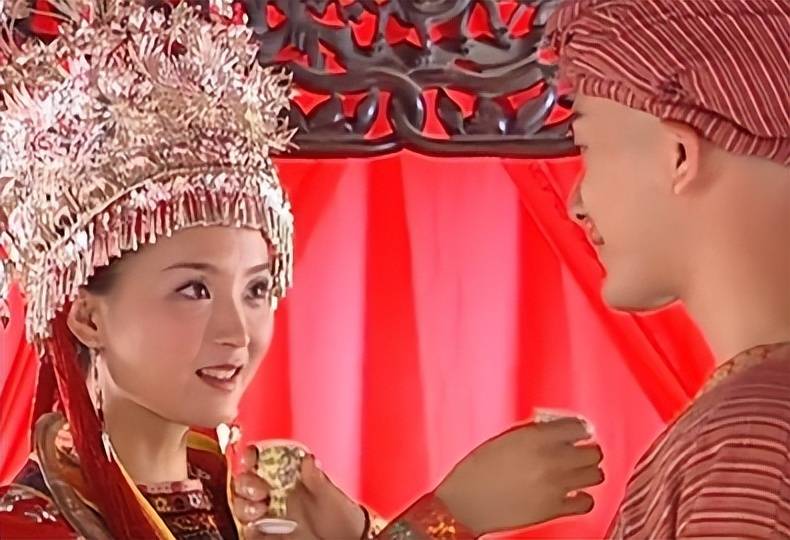 老佛爷为啥会愿意成全晴儿和萧剑!你看晴儿的真实身份就知道了!