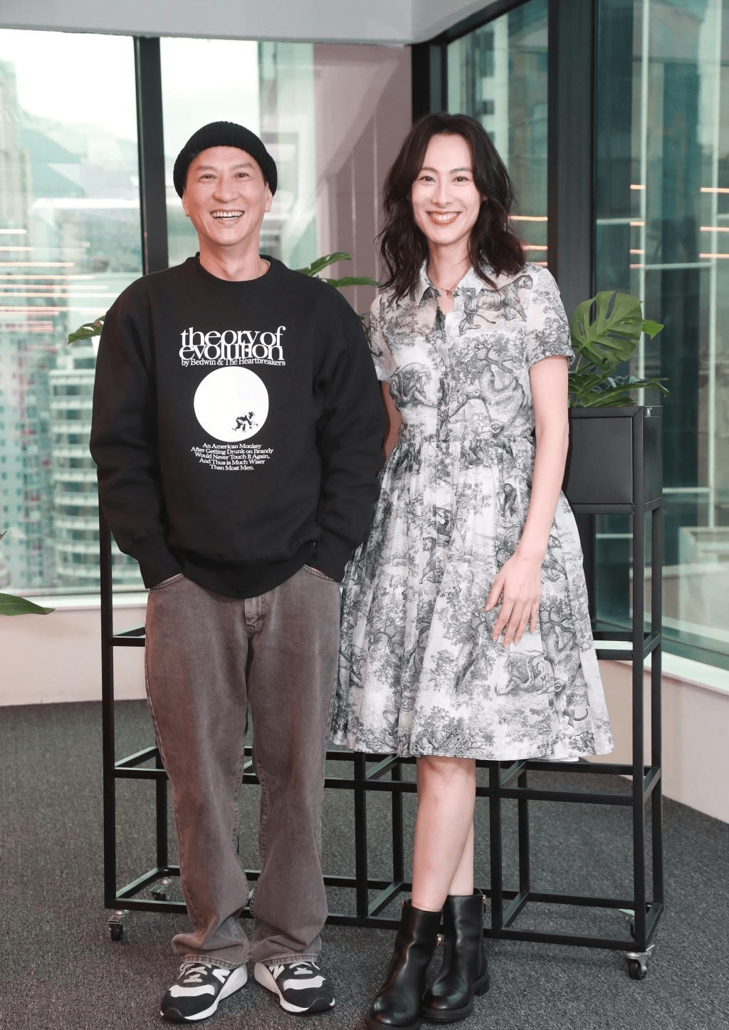 2006年已跟太太关咏荷育有女儿张童的家辉,面对17岁的女儿特别明白