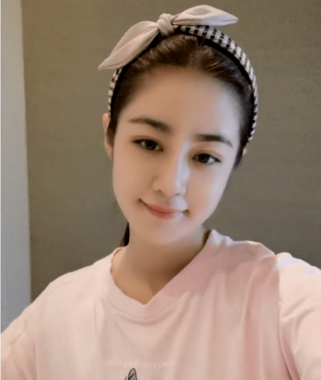 26岁嫁富商,3年生2胎,老公被判14年,"王小蒙"毕畅现状如何?