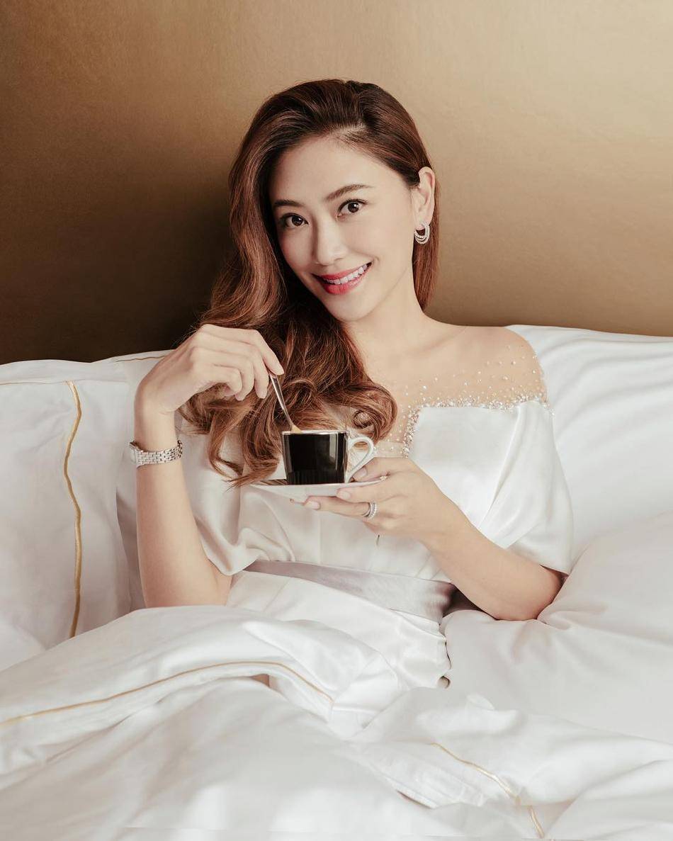 从撒狗粮到冷漠无爱,向佐郭美女婚姻现状令人唏嘘_向太_应采儿_黄婉佩