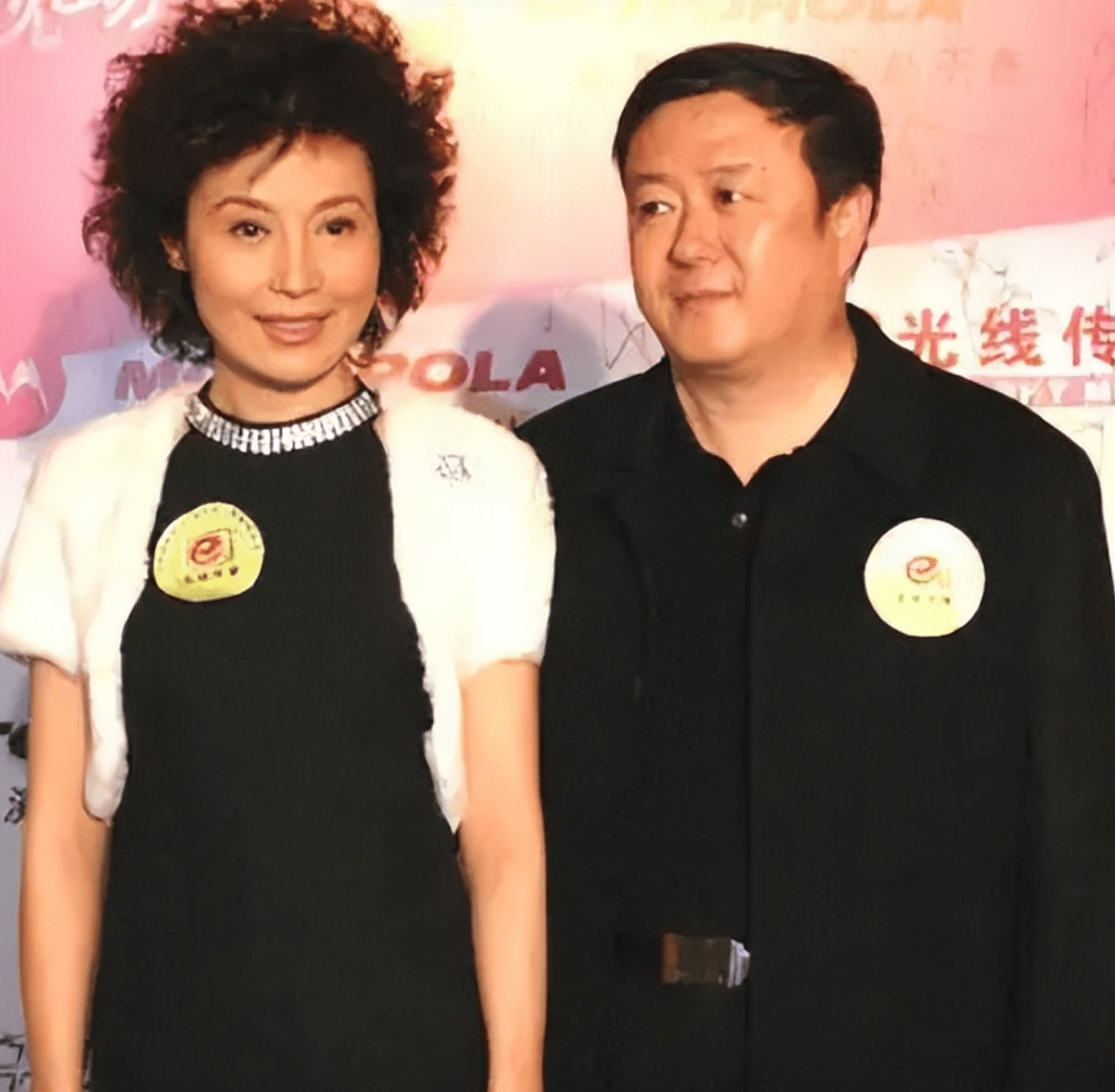 田歌:遭男子尤小刚背叛,与妹妹田岷约定不婚不育,陪伴母亲到老_因为