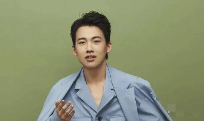 郭麒麟的生活?曾黎结婚了么?_西安_数据_男朋友