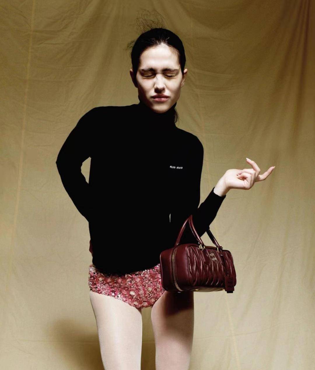 用基本款就能打造出优雅的感觉_miumia_时尚_内衣