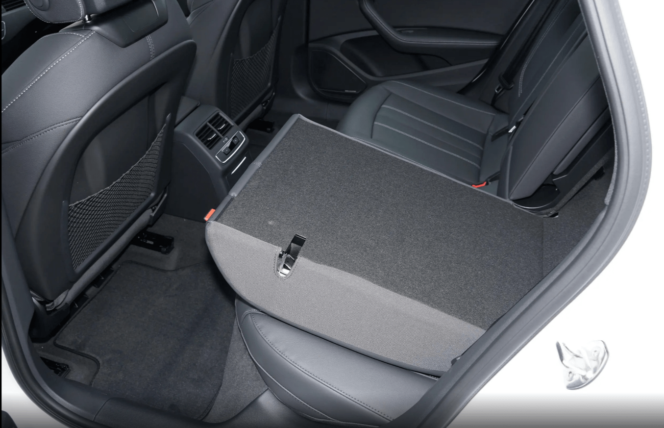 奥迪a4l b&o星夜版后备箱的空间表现非常出色