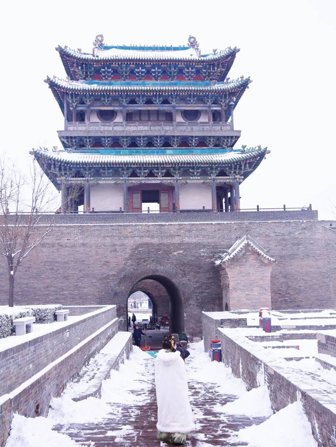 平遥古城雪景图片