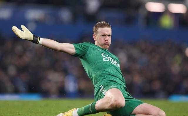 埃弗顿皮克福德大舞台戏耍纽卡斯尔!谁说英格兰绅士不懂幽默!