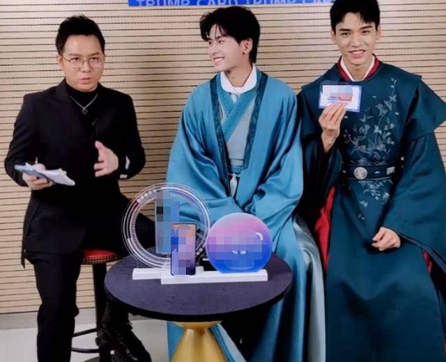 28岁龚俊现实中长啥样?