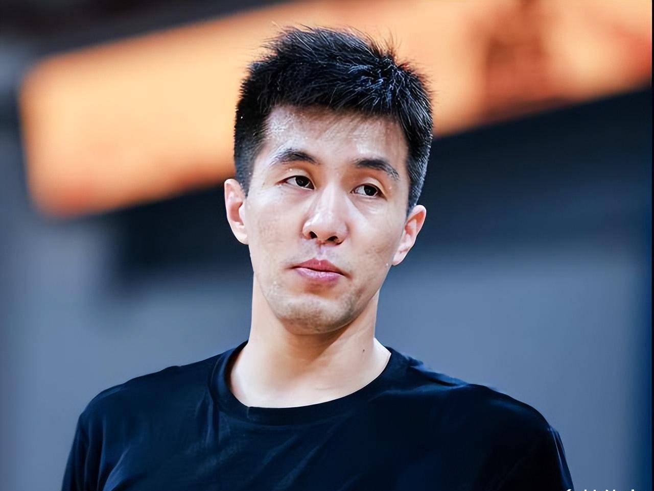 拉胯组方面,张镇麟异常"耀眼".