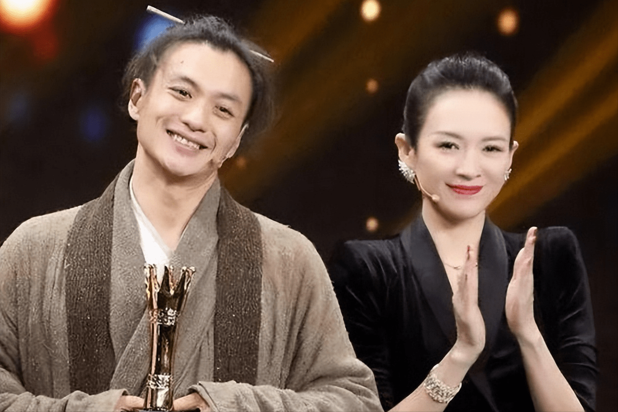 将朱丹与章子怡截然相反的婚姻状态,体现得淋漓尽致_周一围_原生家庭
