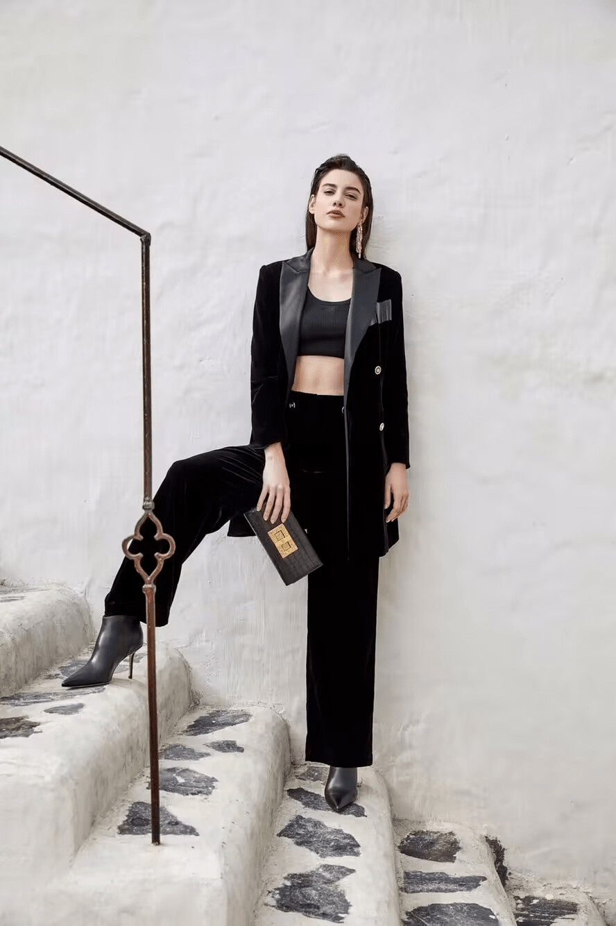 外国模特andrea m | 超有质感的性感女神!