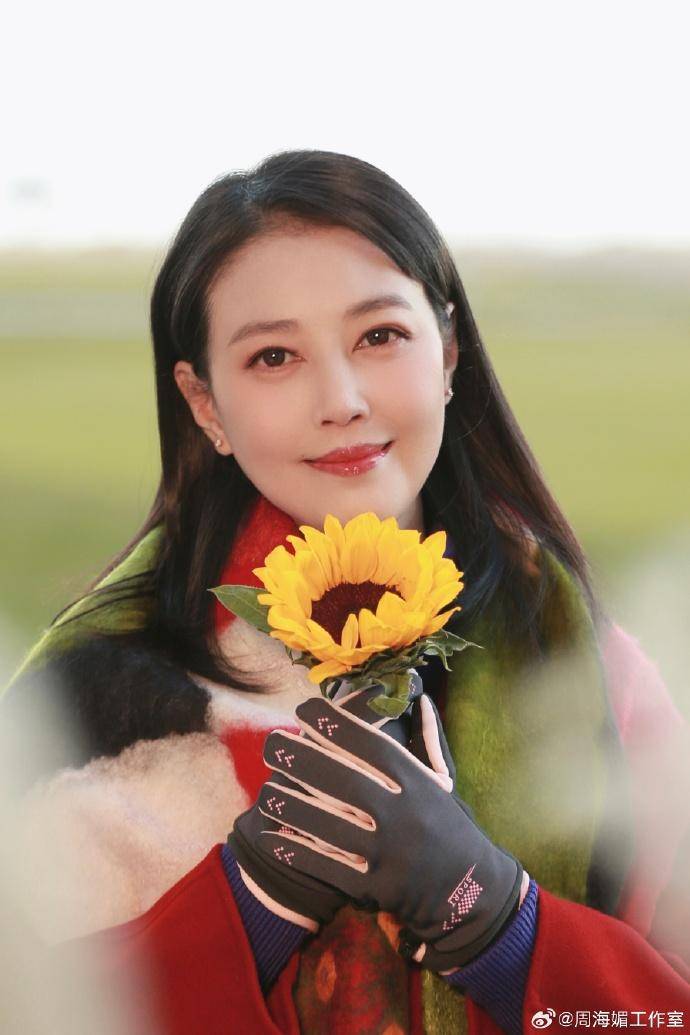 周海媚去世,工作室文字五个细节令人泪目,延后一天宣布用意太深_家人