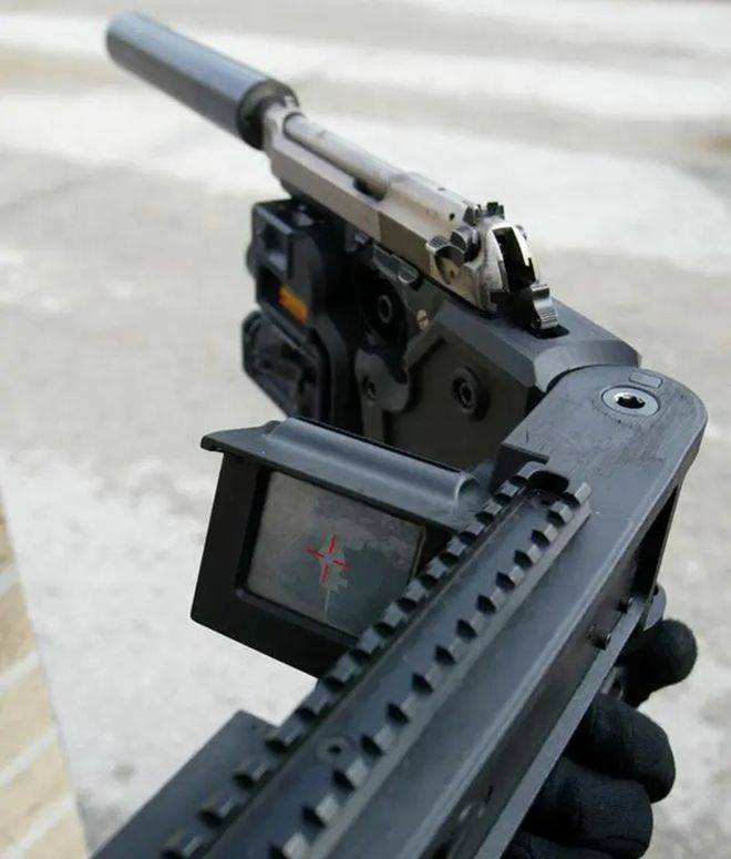 专门用于反恐室内作战的中国拐弯枪:萨沙的兵器图谱第381期_枪支_射击