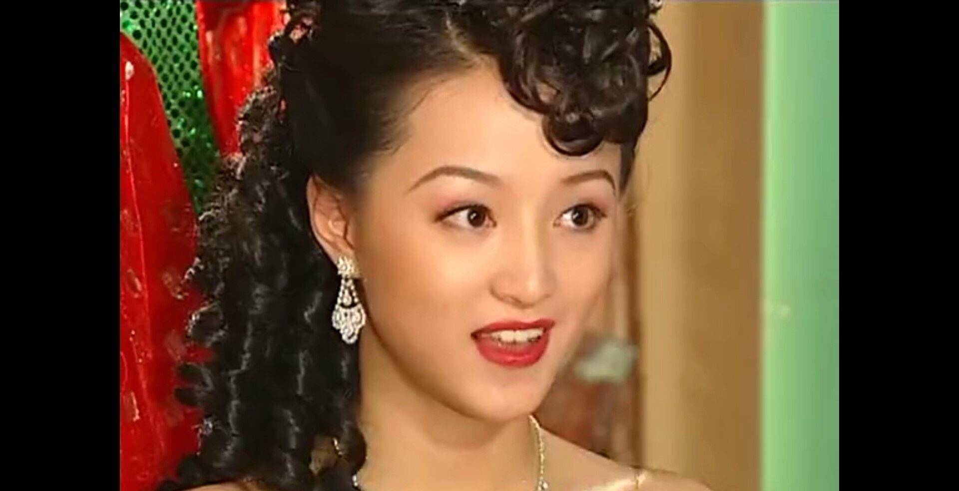 结语:所以说真正的大美人,是能够在各大电视剧里都能散发光芒的,这么